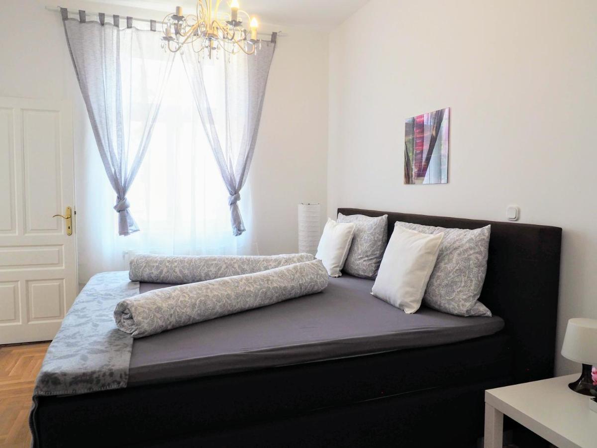 City Villa Schoenbrunn Apartments - Contactless 24H Check-In Wien Exterior foto